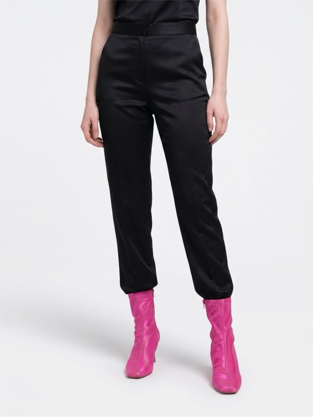 Azalea Wang Giulette Fuchsia Inverse Heel Booties